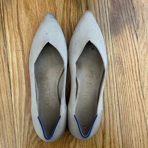 Rothy’s size 7 point flat tan